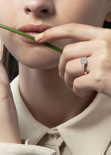 Vela Solitaire 鑲座鑲鑽戒指, 鉑金, large