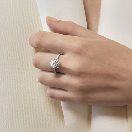 Vela Halo 鑲鑽戒指, 鉑金, large